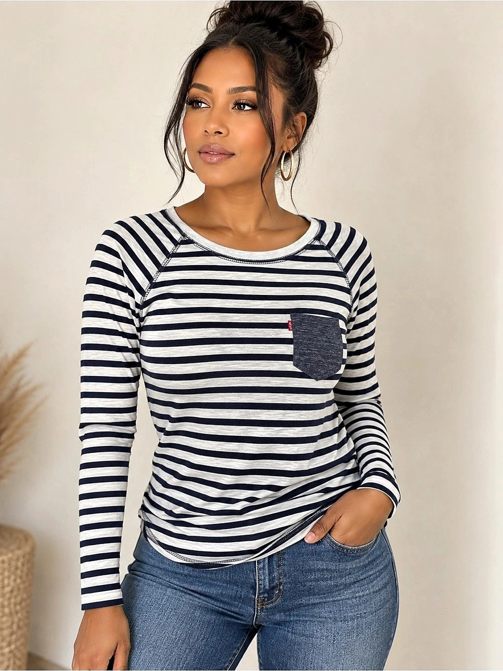 Levi's Bay Sailor Long-Sleeve  Striped Blue & White Pocket Tee Size Small